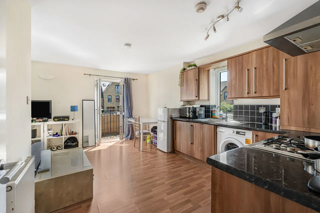 Victoria Street, Englefield Green, TW20, photo 6