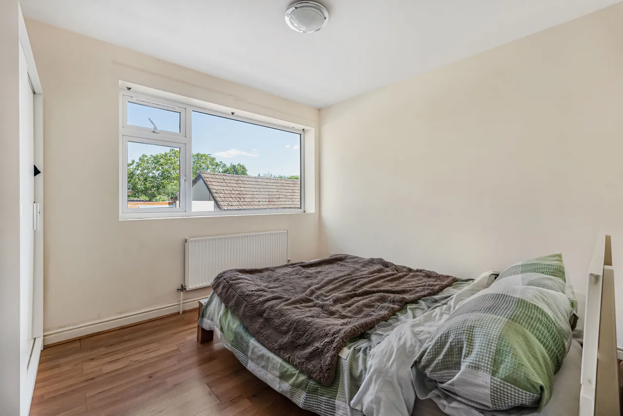 Victoria Street, Englefield Green, TW20, photo 4