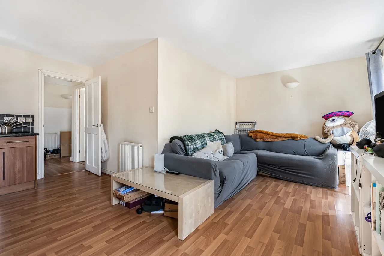 Victoria Street, Englefield Green, TW20, photo 8