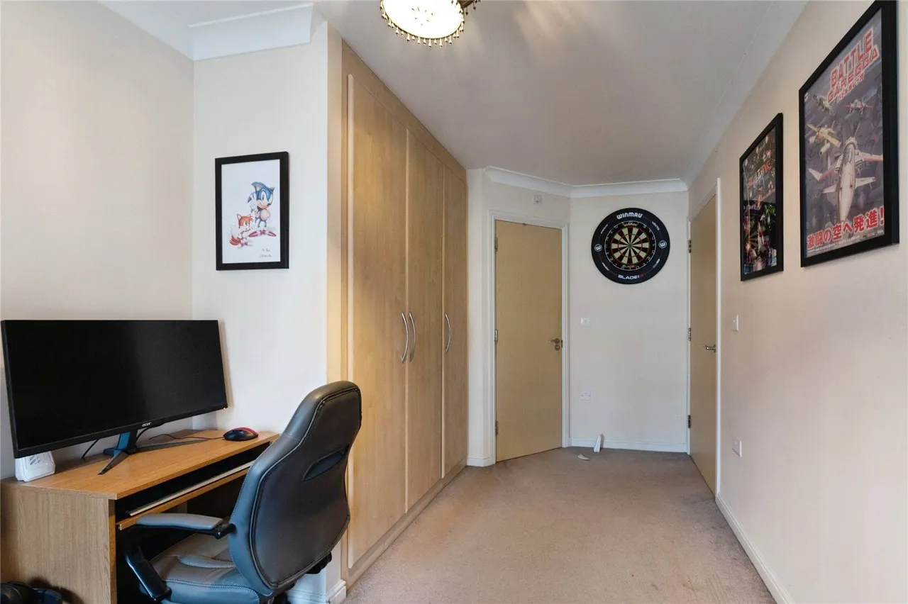 Roche Close, Rochford, Essex, SS4, photo 13