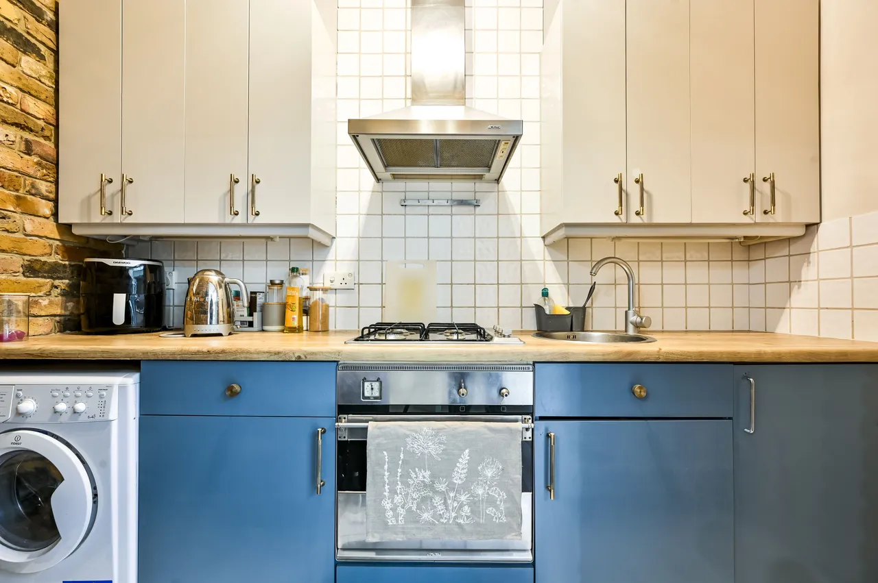 Flat 7, 17 Redcliffe Square, London, photo 4