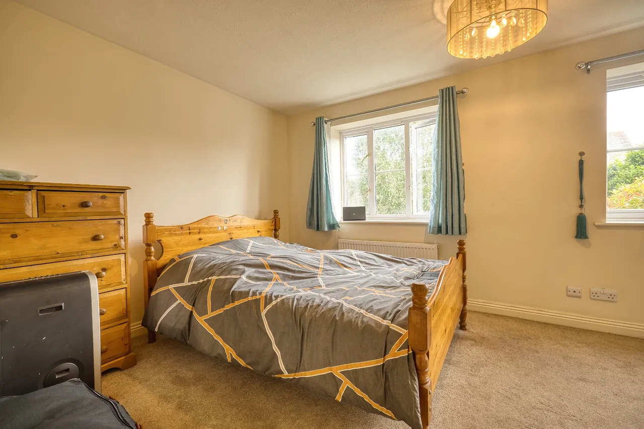 Moyes Close, Cliffsend, CT12, photo 10