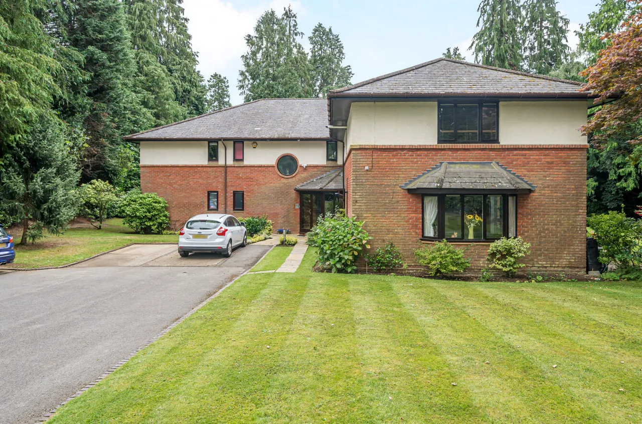 Crossways Road, Grayshott, GU26, photo 15