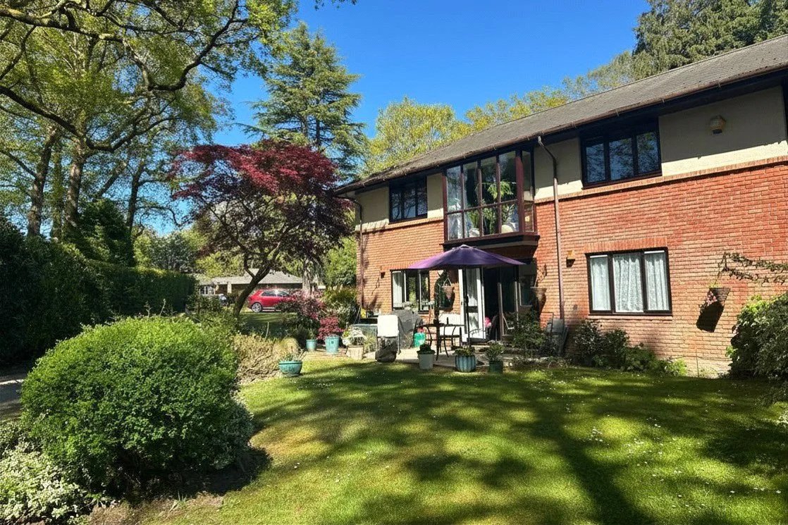 2 bed flat for sale, Crossways Road, Grayshott, GU26