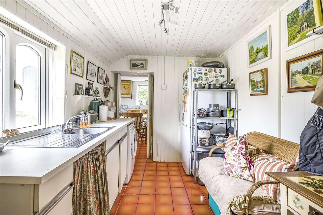 Frampton Mansell, Stroud, Gloucestershire, GL6 8JE, photo 5