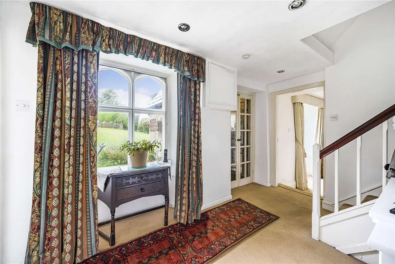 Frampton Mansell, Stroud, Gloucestershire, GL6 8JE, photo 6