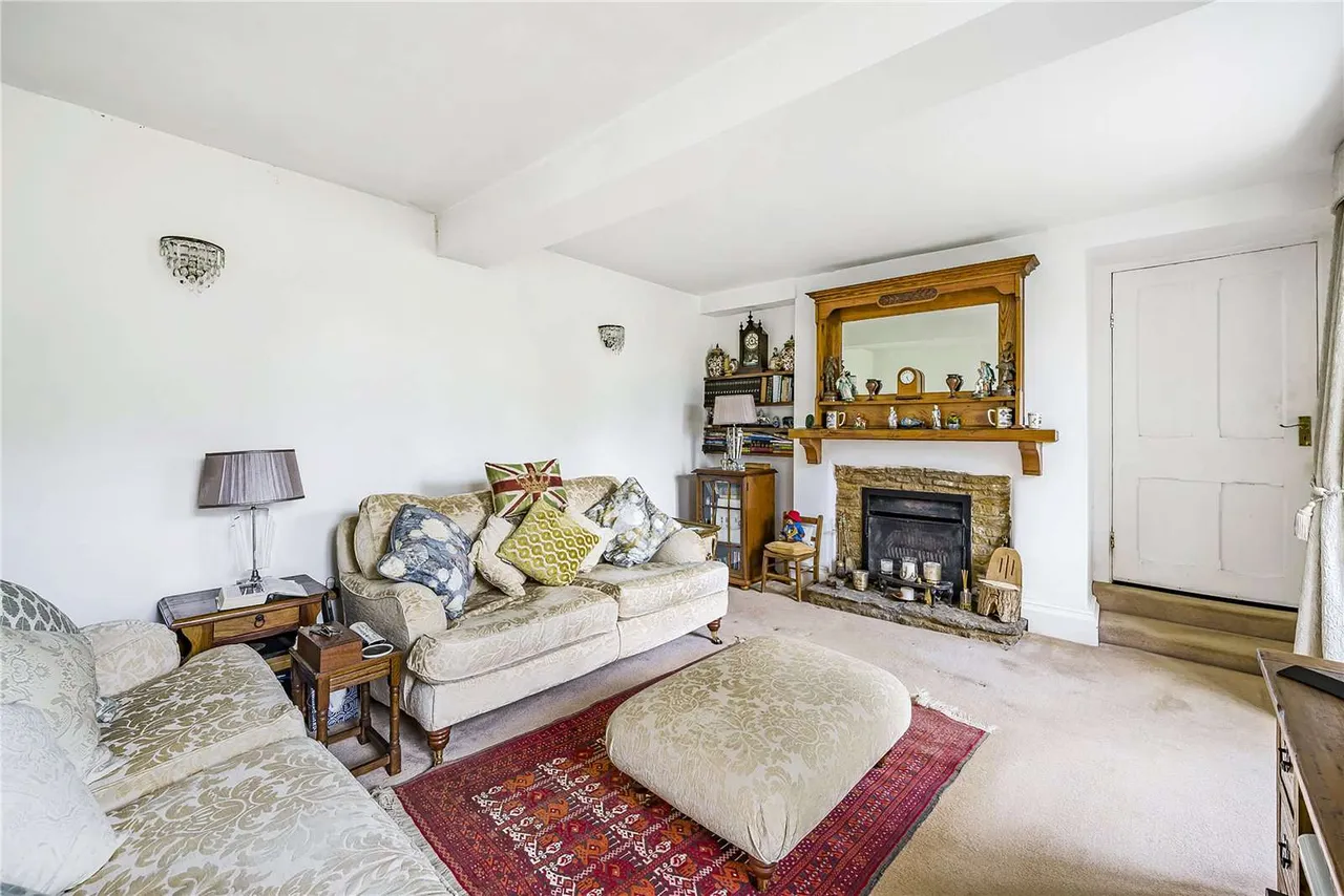 Frampton Mansell, Stroud, Gloucestershire, GL6 8JE, photo 2