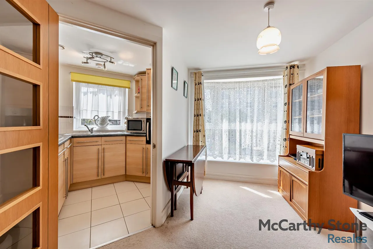 Jevington Gardens, Eastbourne, BN21, photo 3