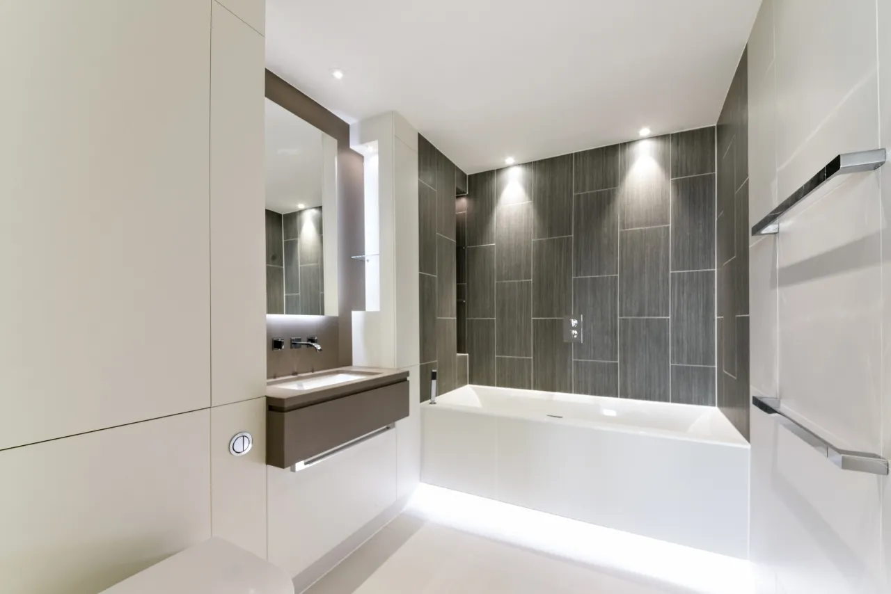 Admiralty House, 150 Vaughan Way, Shadwell, London, E1W, photo 4