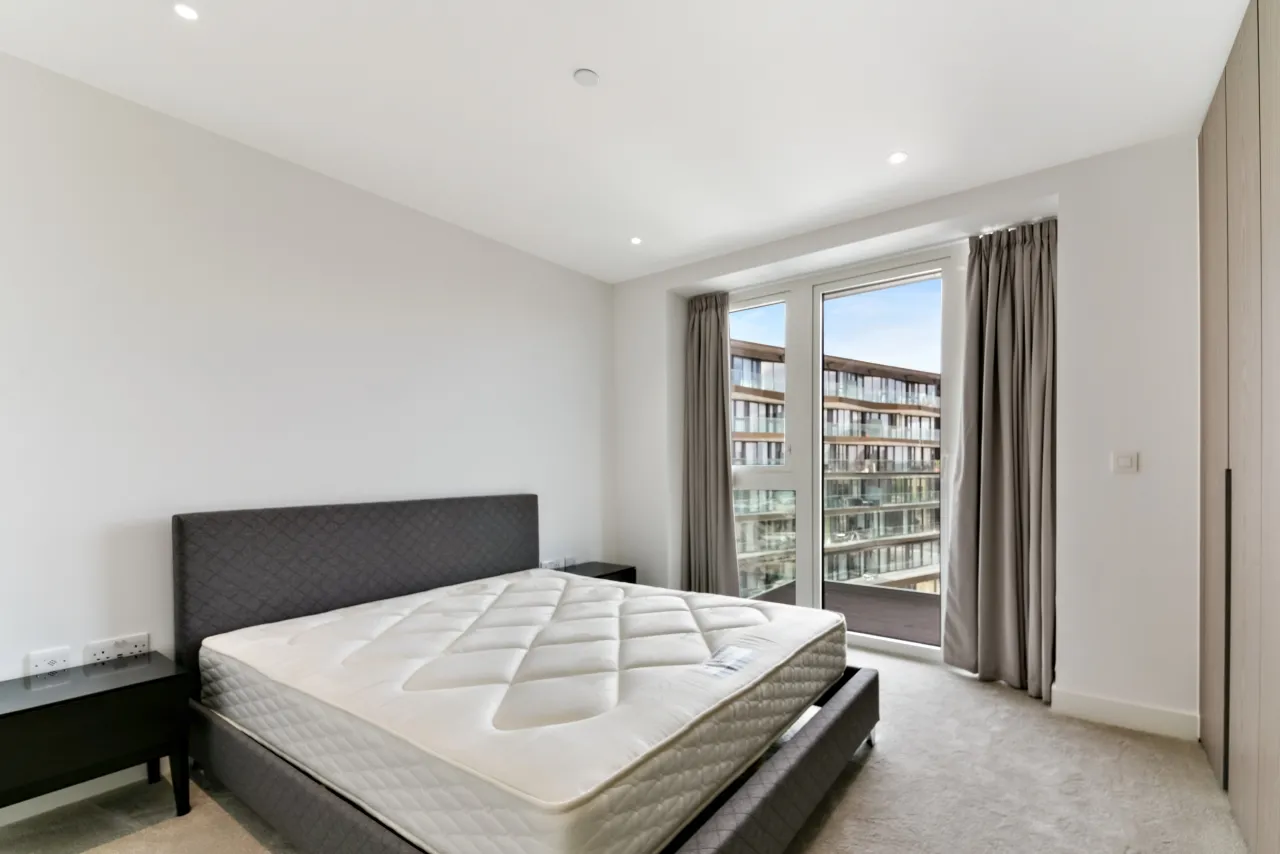 Admiralty House, 150 Vaughan Way, Shadwell, London, E1W, photo 3