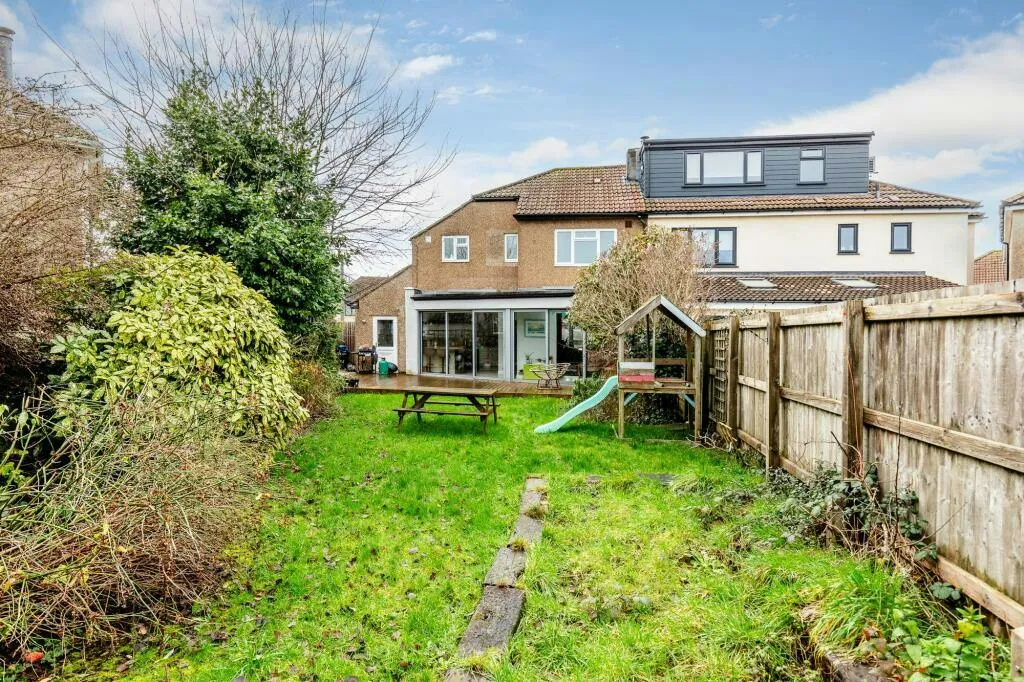 The Crescent, Backwell, BS48, photo 11