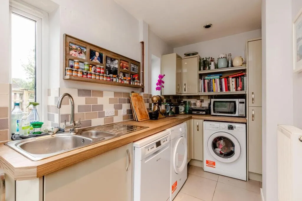 The Crescent, Backwell, BS48, photo 9
