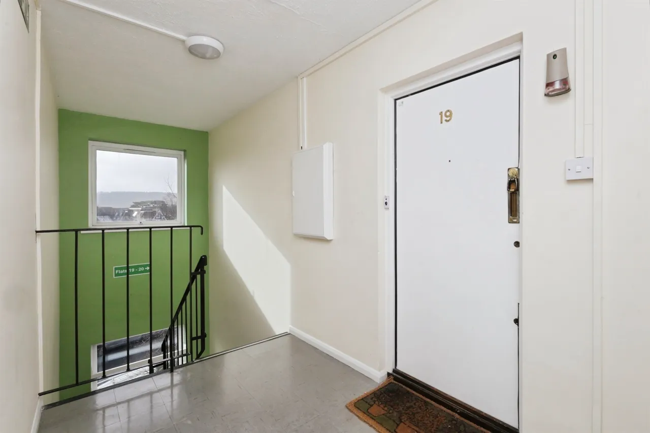 St. Annes Road, Eastbourne, photo 9