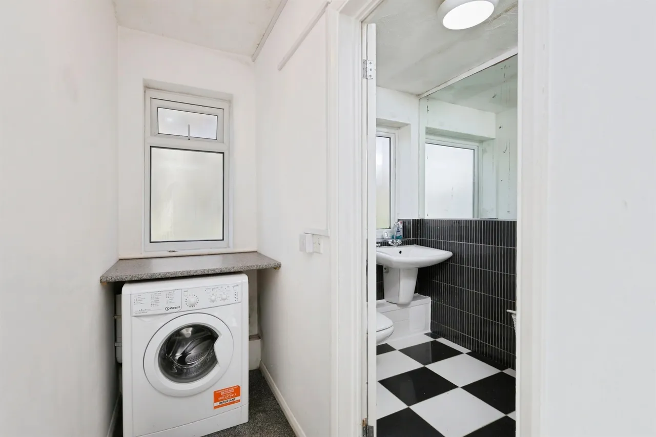 St. Annes Road, Eastbourne, photo 7