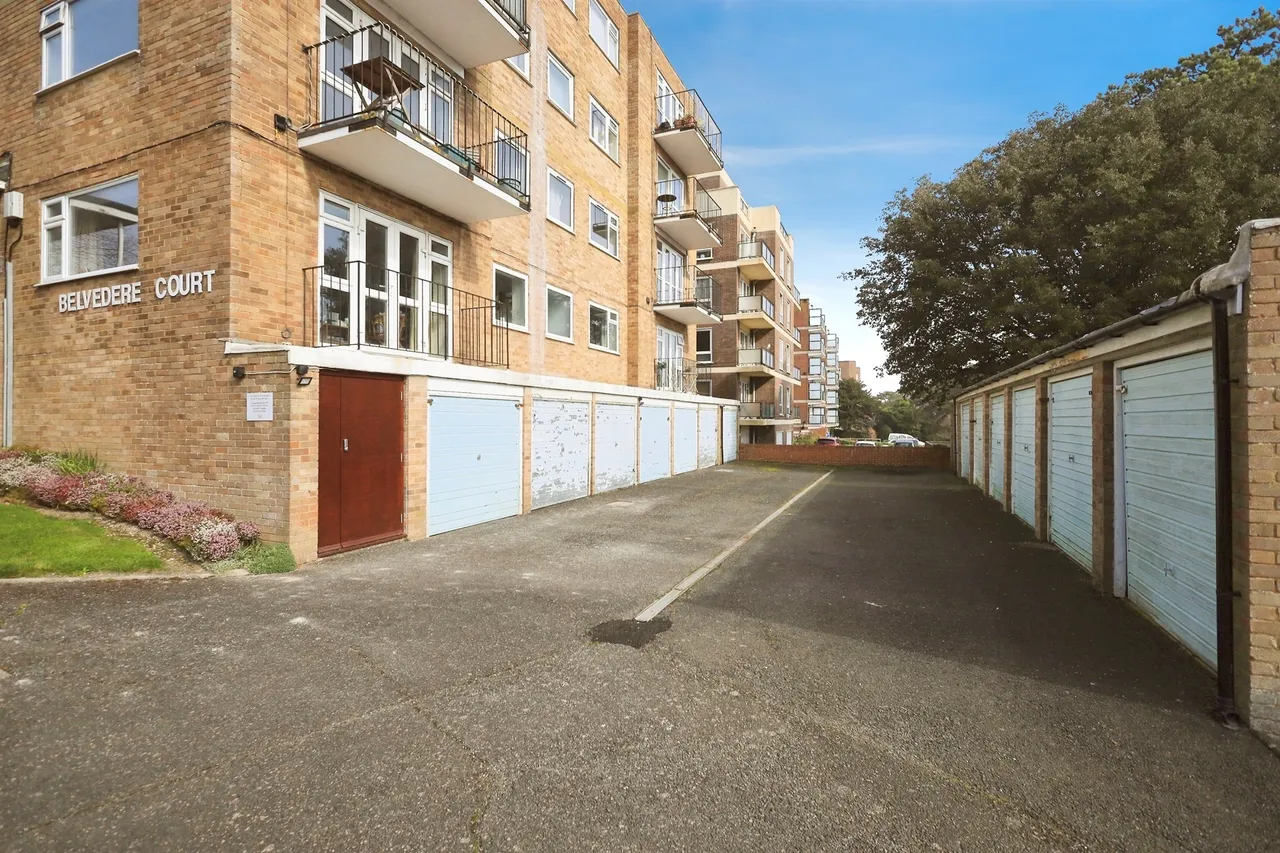 St. Annes Road, Eastbourne, photo 11