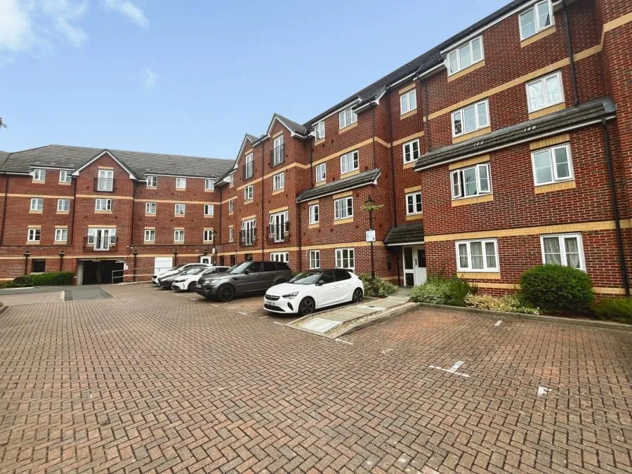Eaton Avenue, Slough, SL1, photo 9