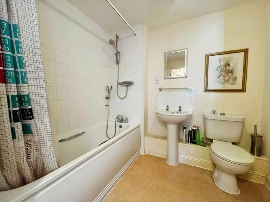 Eaton Avenue, Slough, SL1, photo 8