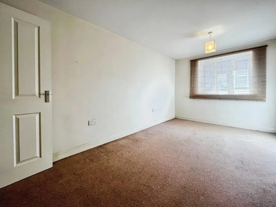 Eaton Avenue, Slough, SL1, photo 6