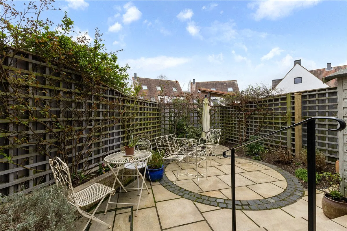 Derwent Way, York, YO10, photo 3