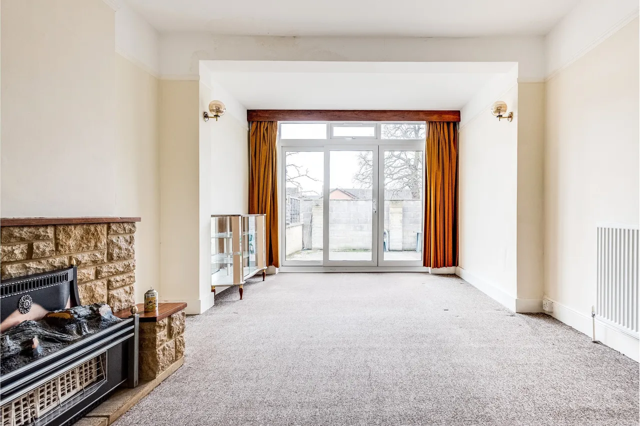 4 bed house to rent — SALEGATE LANE, COWLEY