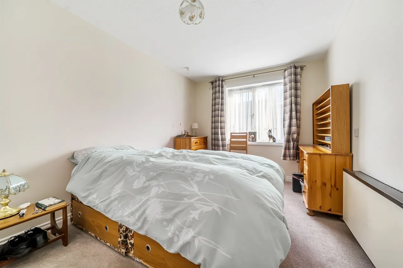 Park Avenue, Enfield, EN1, photo 5