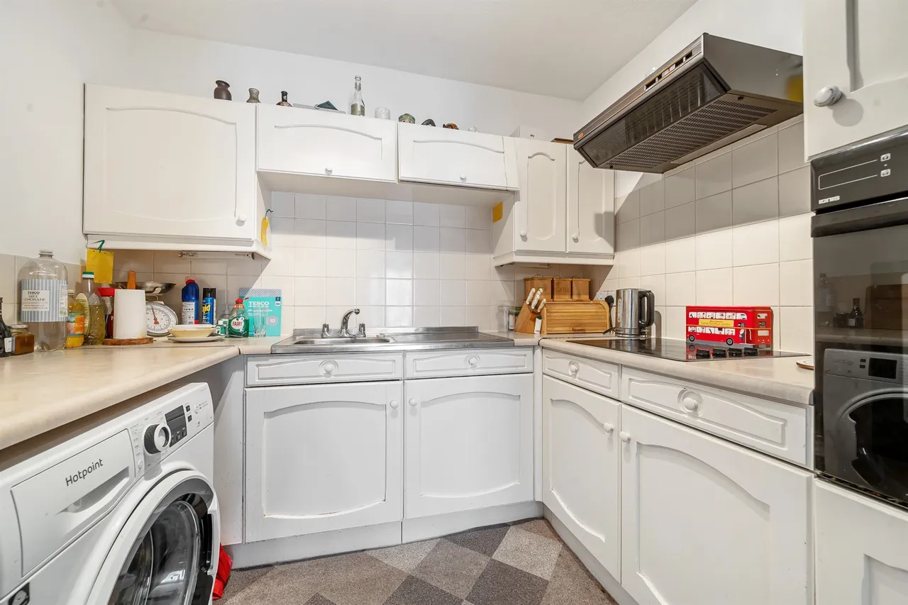 Park Avenue, Enfield, EN1, photo 4