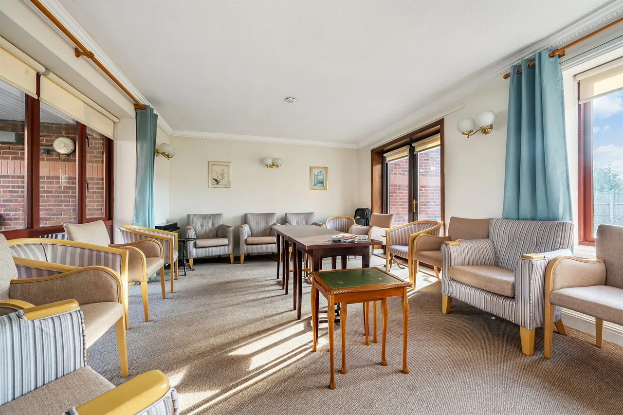 Park Avenue, Enfield, EN1, photo 9