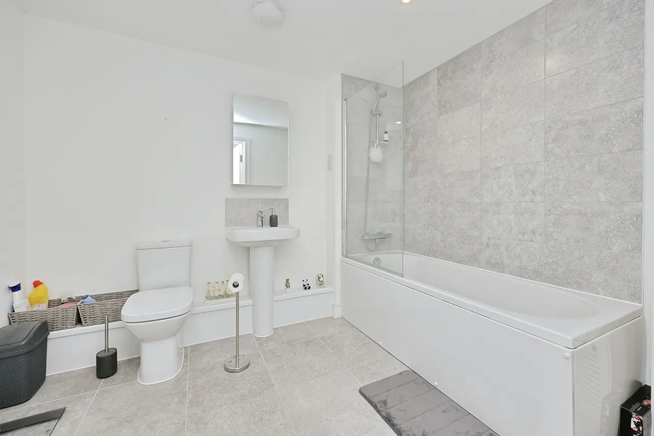 Turner Crescent, Postwick, NR13, photo 8