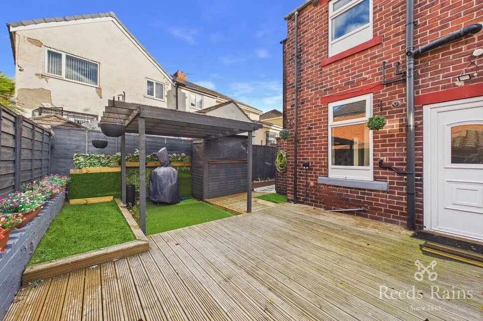 Cambridge Street, Heckmondwike, WF16, photo 20