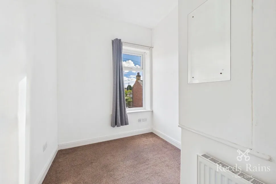 Cambridge Street, Heckmondwike, WF16, photo 16