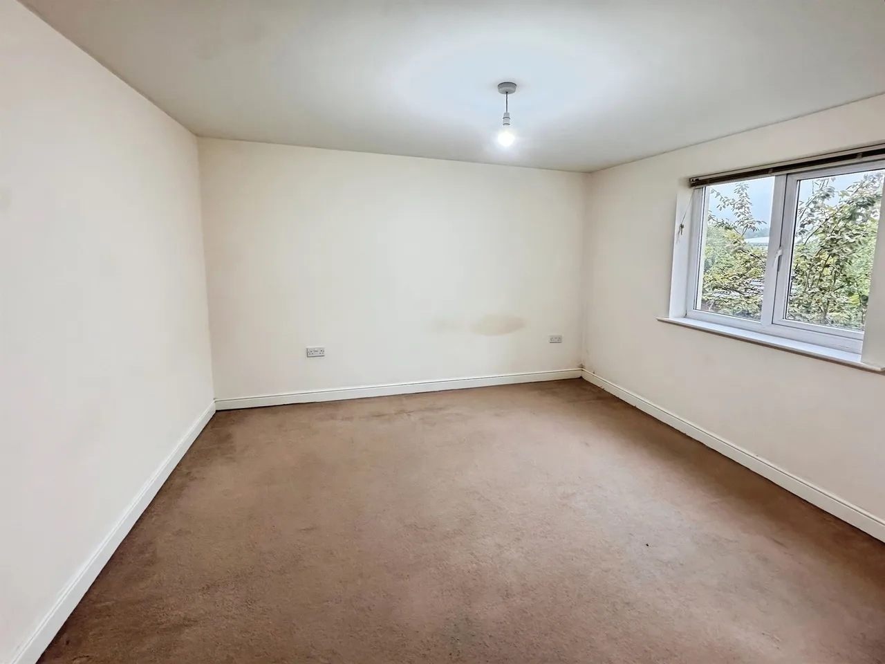 Station Square, Stanningley, Pudsey, photo 9