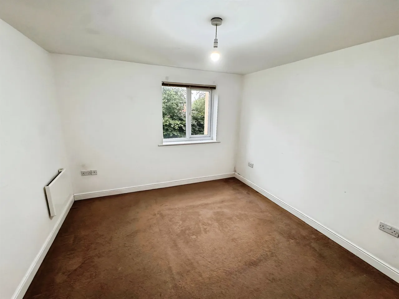 Station Square, Stanningley, Pudsey, photo 8