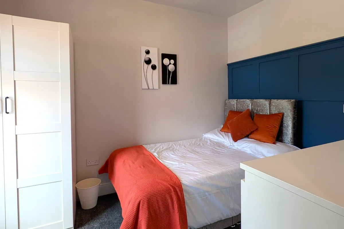 Chesterfield, S44, photo 19