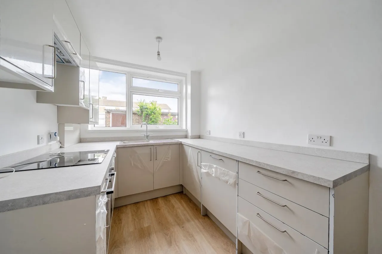 Baring Road, SE12, photo 2