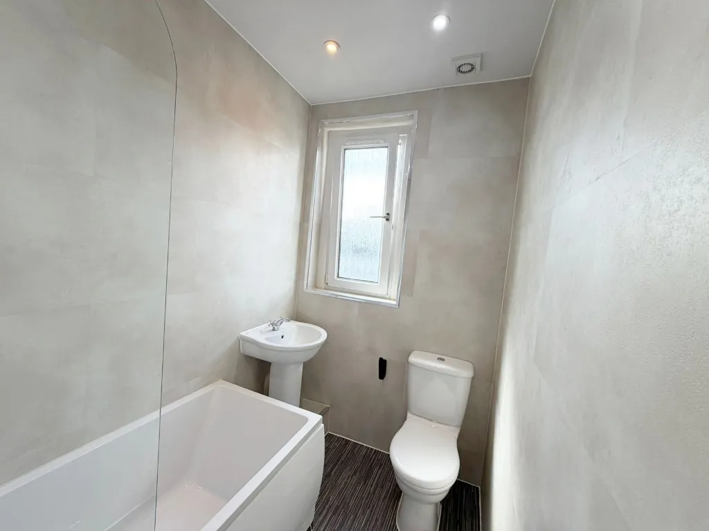 Loudon Street, South Lanarkshire, Strathaven, ML10 6LY, photo 9