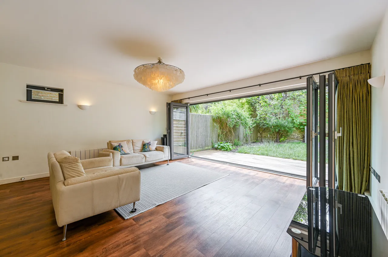 22 Axis Court, Woodland Crescent, London, photo 8