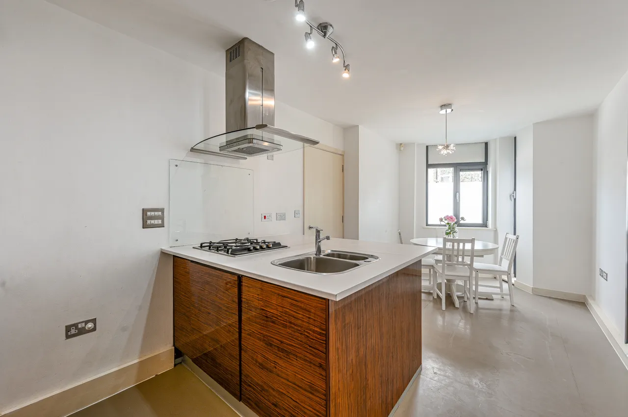 22 Axis Court, Woodland Crescent, London, photo 12