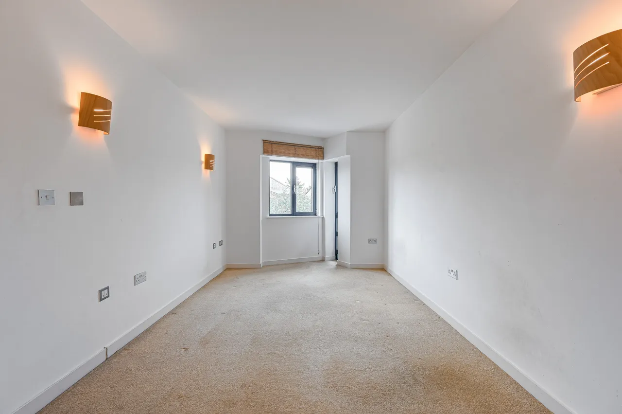 22 Axis Court, Woodland Crescent, London, photo 5