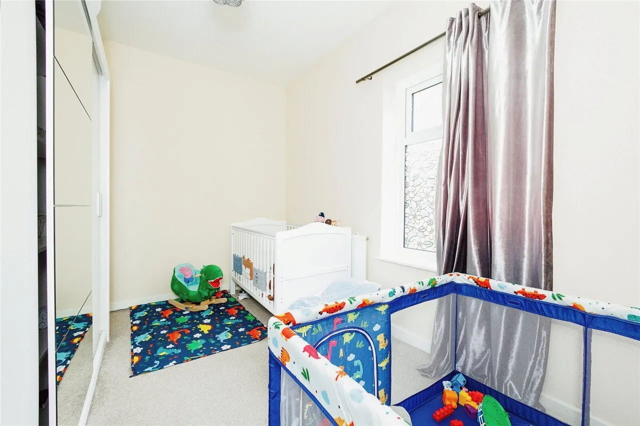 Gordon Avenue, Oldham, Greater Manchester, OL4, photo 13