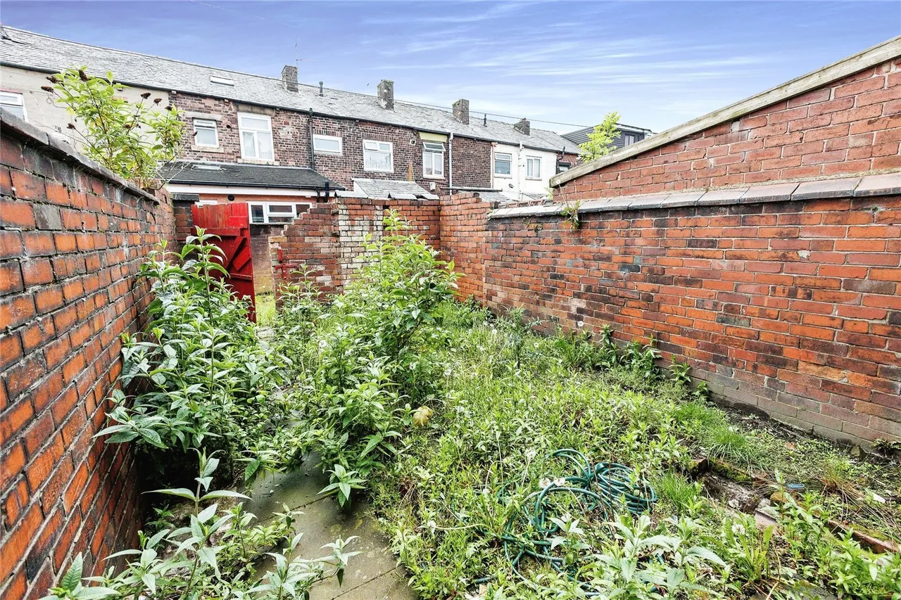 Gordon Avenue, Oldham, Greater Manchester, OL4, photo 8