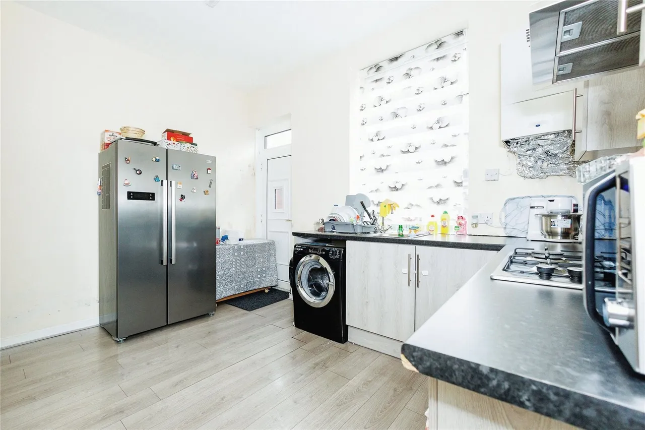 Gordon Avenue, Oldham, Greater Manchester, OL4, photo 7