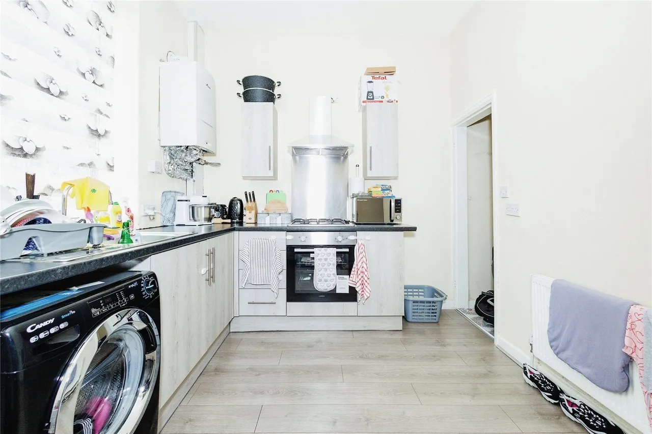 Gordon Avenue, Oldham, Greater Manchester, OL4, photo 5