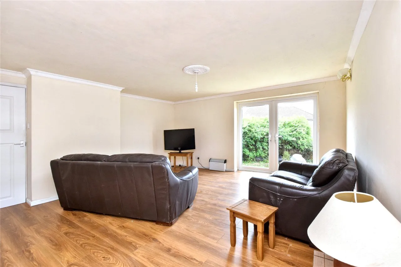 Thorpe Road, Pudsey, LS28, photo 2