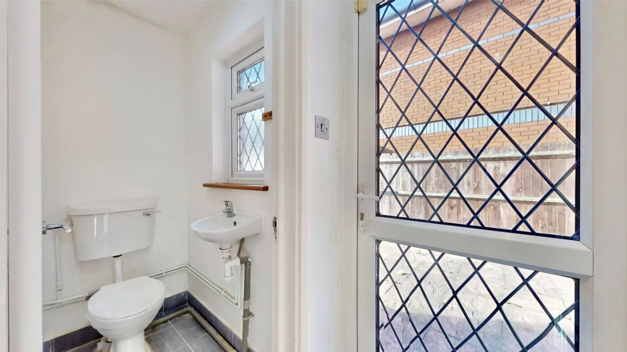 Willowbrook Road, Southall, UB2, photo 13