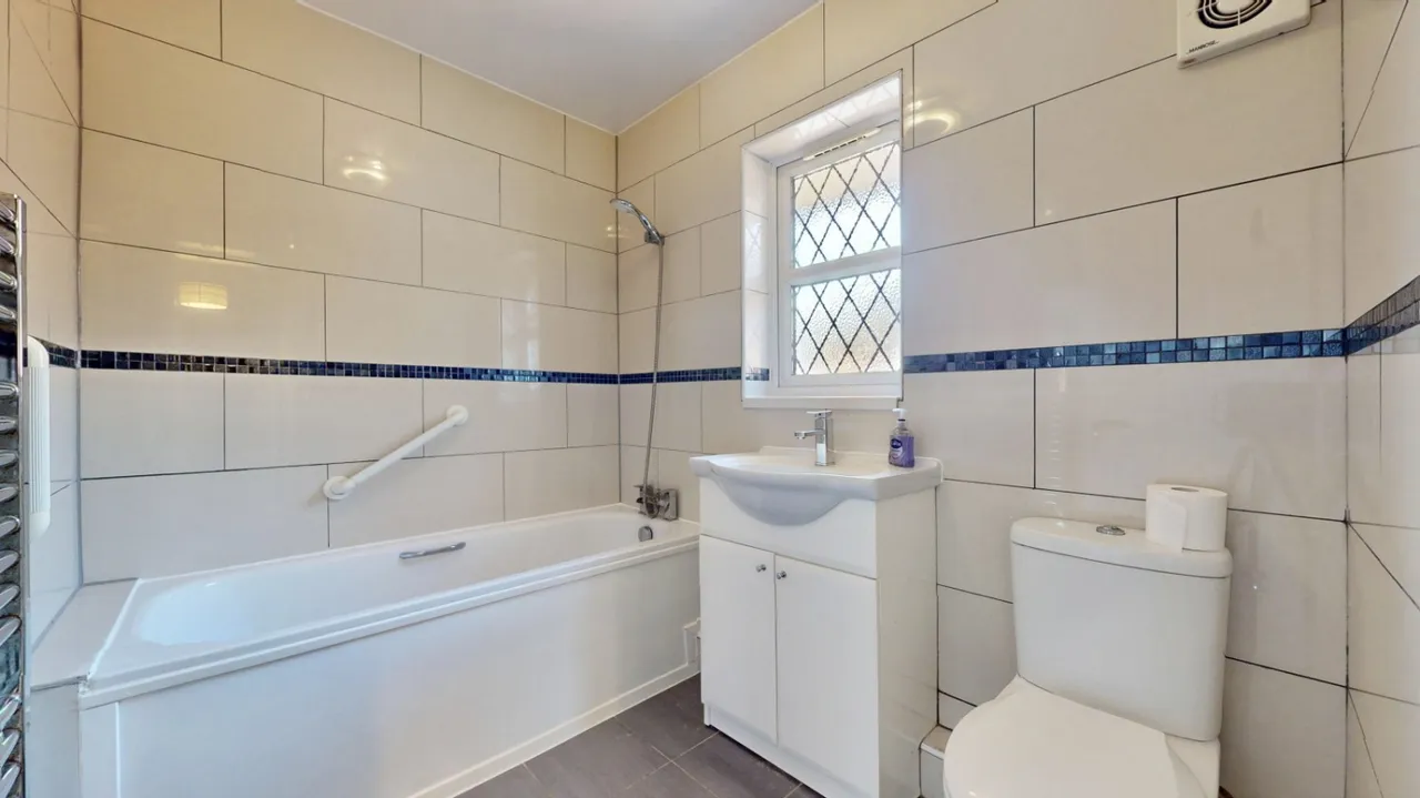 Willowbrook Road, Southall, UB2, photo 11