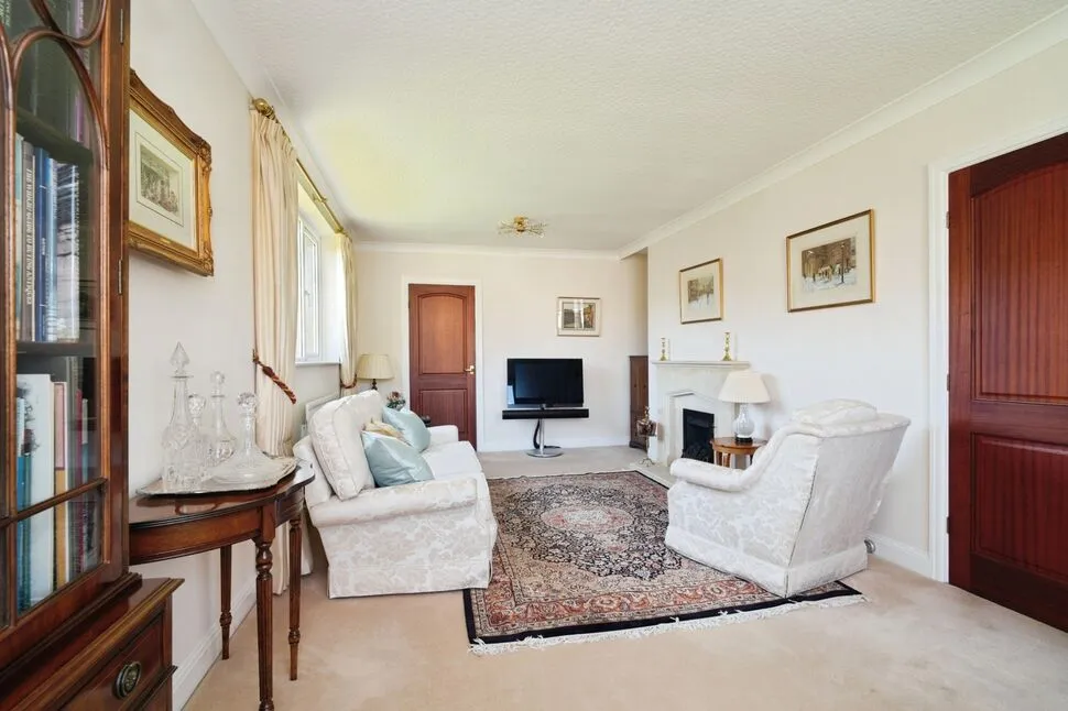 Palin Wood Road, Delph, OL3, photo 4