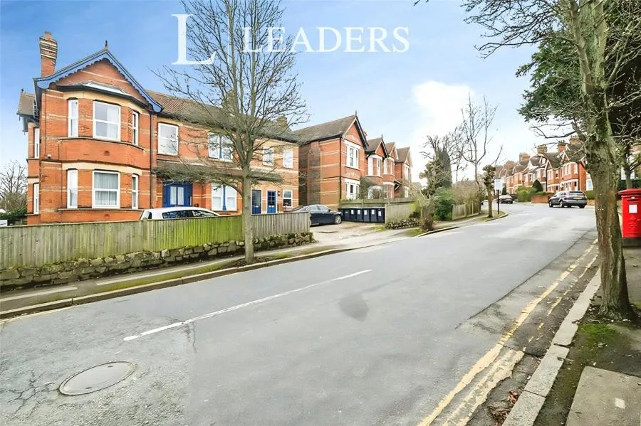The Drive, Tonbridge, TN9, photo 8