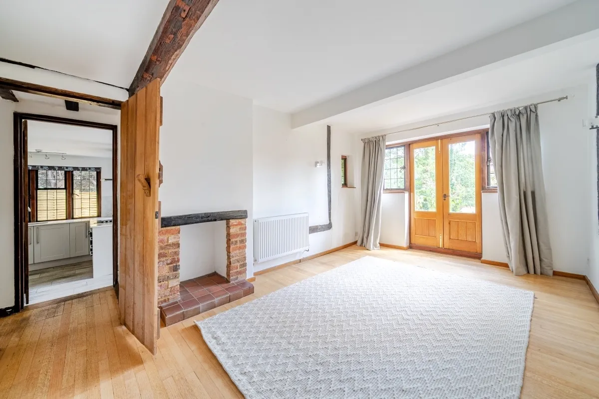 Esher Place Avenue, Esher KT10, photo 5