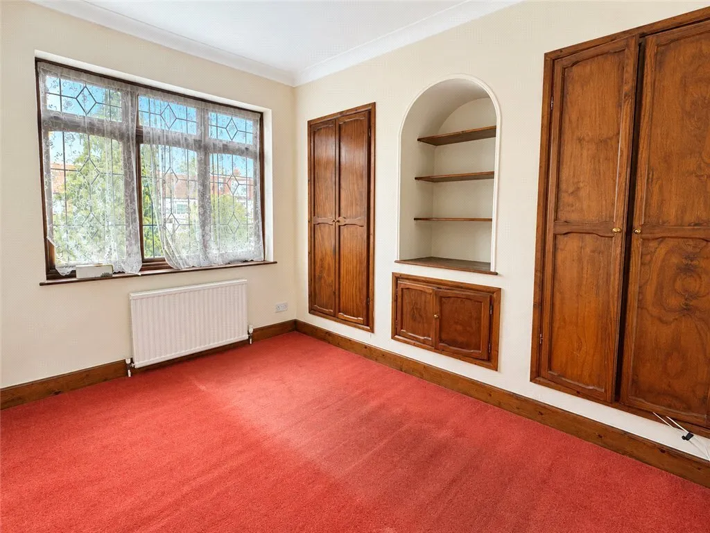 Avenue Road, London, SW16, photo 7