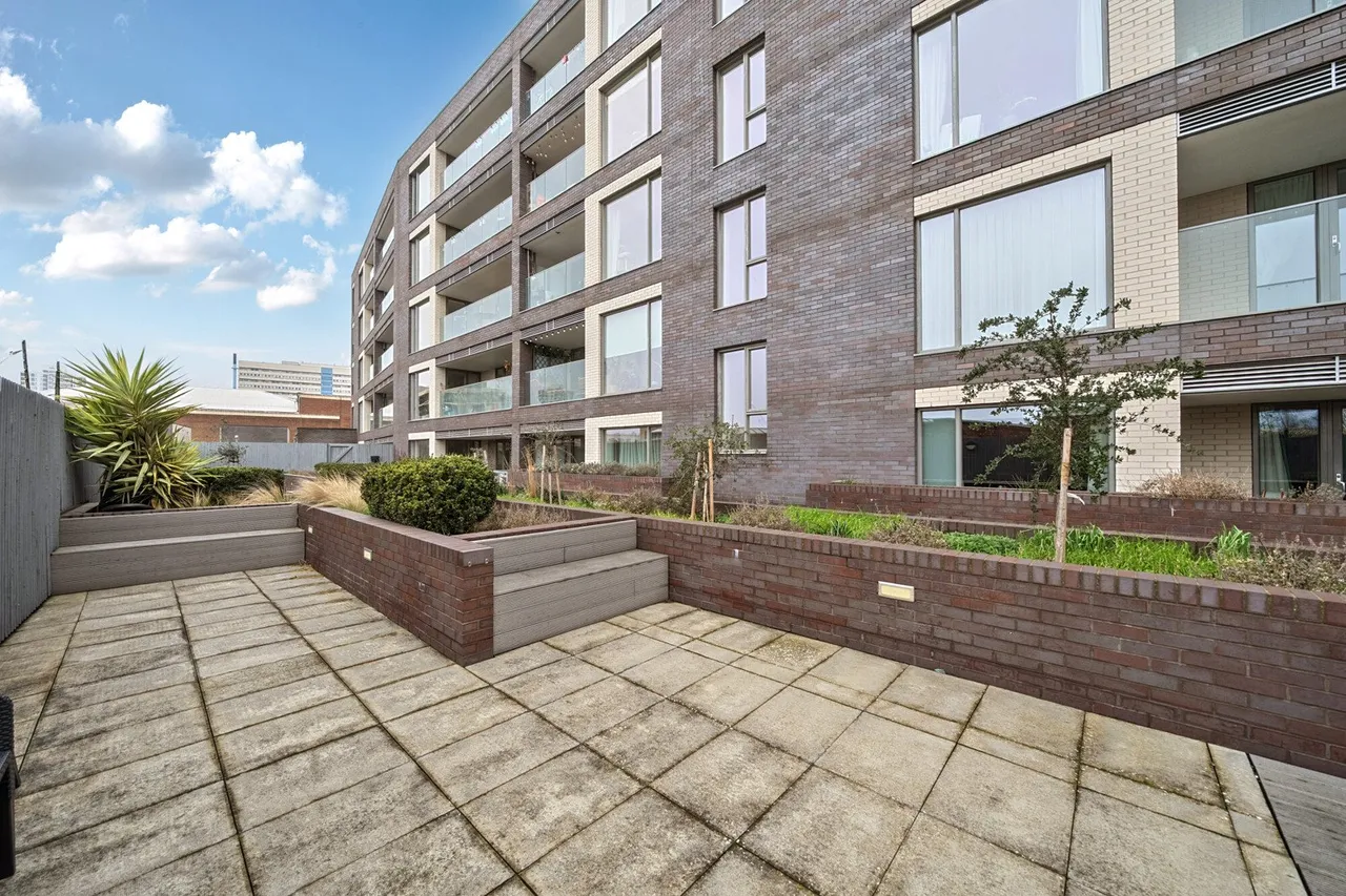 Camberwell Road, SE5, photo 9